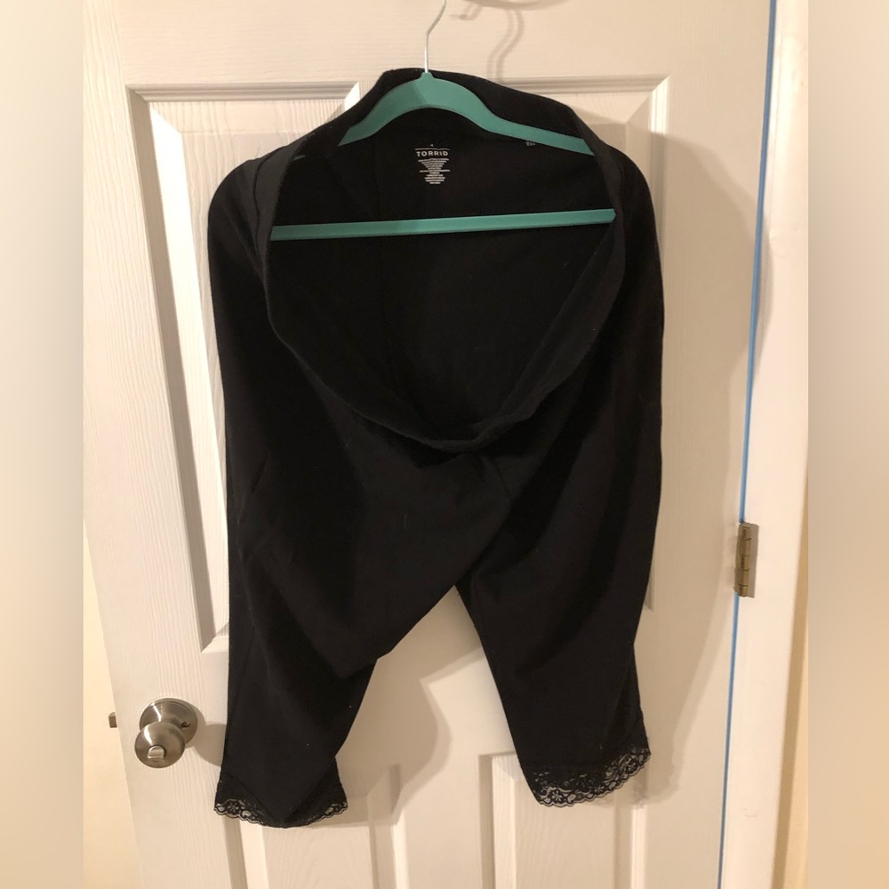 Torrid black lace, bottom capris